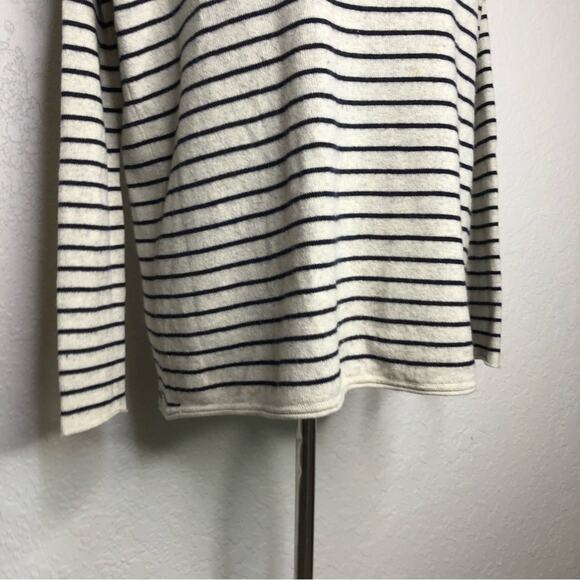 Vince oatmeal cream black striped wool cashmere sweater size Extra Small XS - Picture 3 of 16